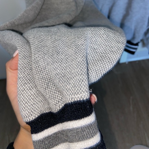 Gray sweater crewneck - Picture 3 of 4